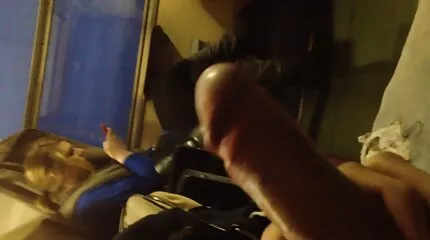 ជំនួស pussy តាមសំណើដំបូង។