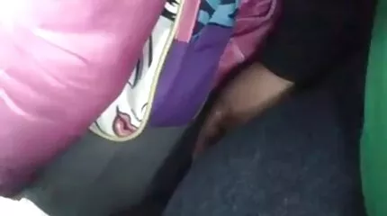 kimm sesso មានការរួមភេទនៅលើ couch នេះ.
