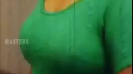 ក្មេងស្រី Fuck នៅលើជំហាន។