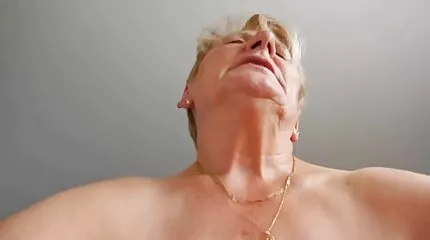 Fuck នៅក្នុងសណ្ឋាគារនេះ.