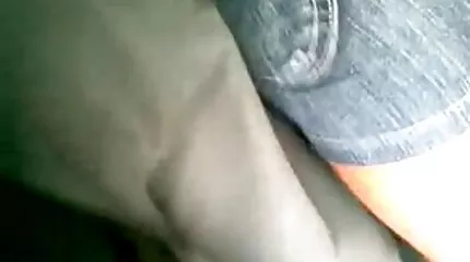 Fucks Quarteronka និងមិនល្អ phallus នេះ.