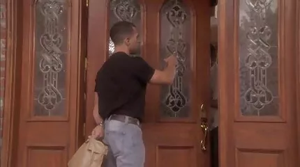 ក្មេងស្រី fuck ជាមួយមិត្តភក្តិ។